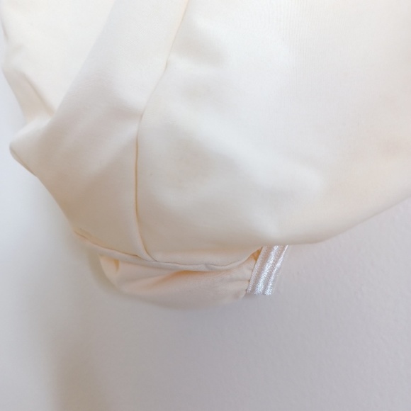 Bali 8701 Brief. Hi-Cut Light Control. Size Medium. Color Cream - Picture 4 of 11